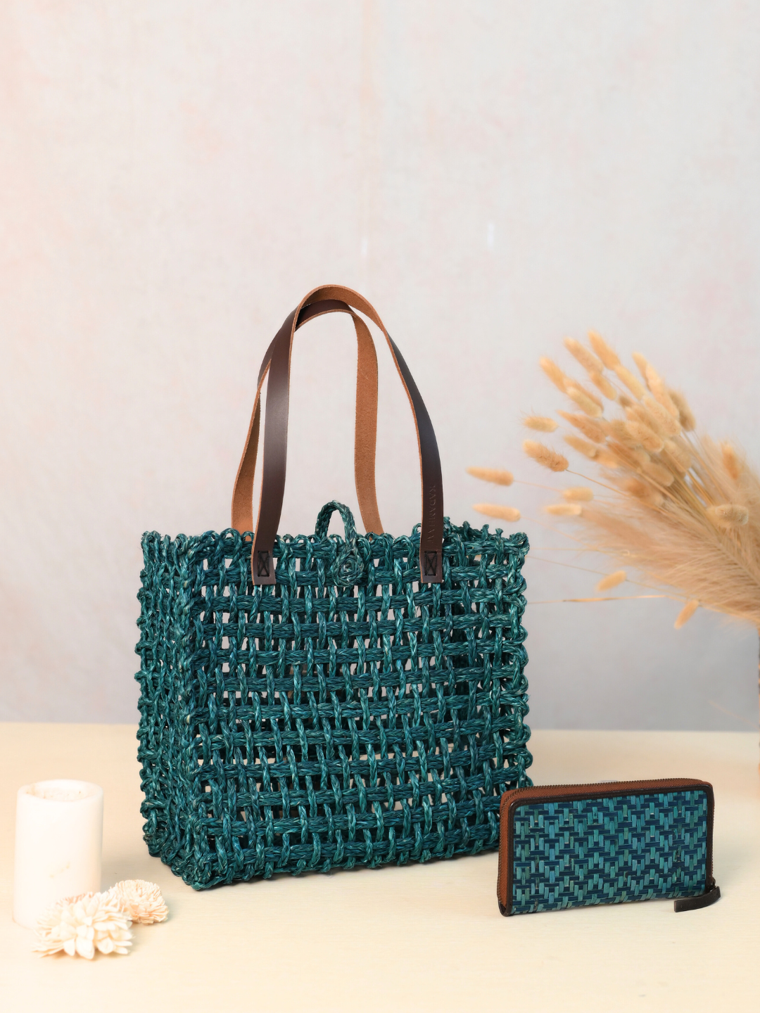 Handmade Sabai Grass Mesh Bag + Sitalpatti wallet