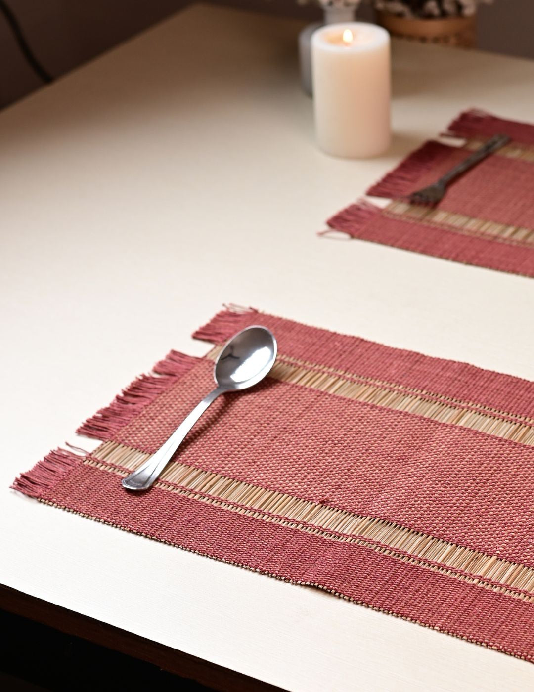 Handmade madurkathi table mat set of 4 - Apple red