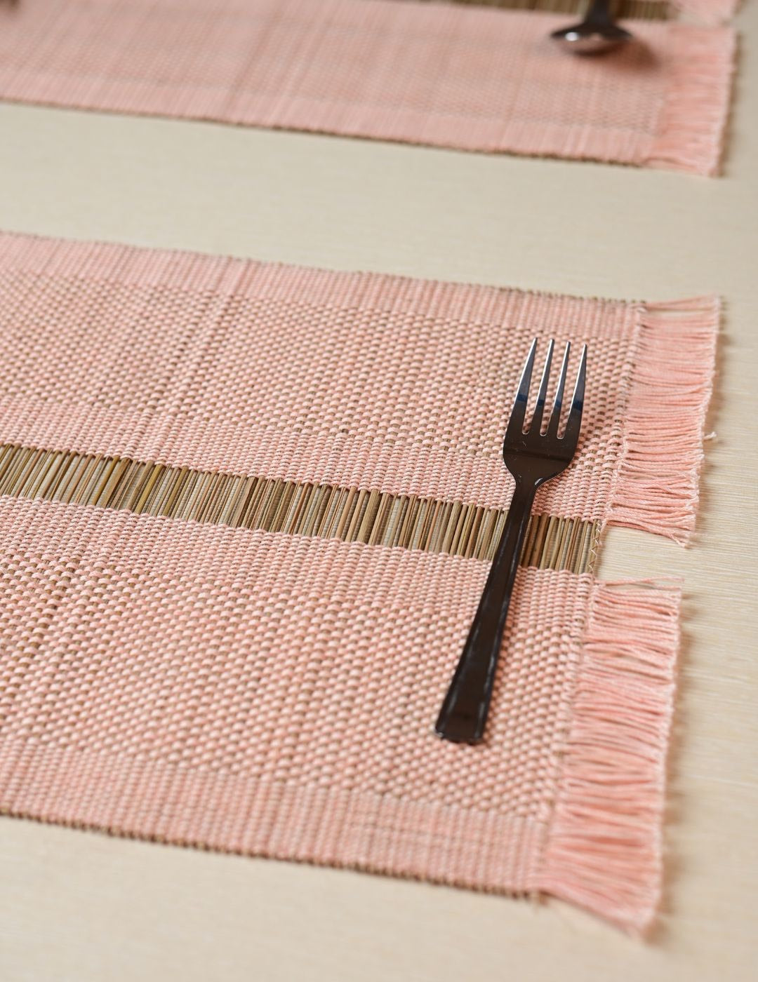 Handmade madurkathi table mat set of 4 - blush pink